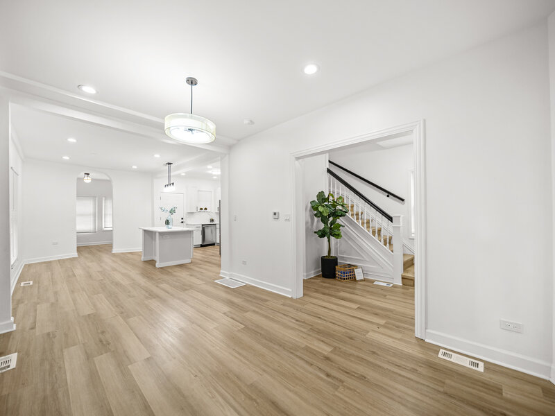 639 N Leamington Avenue Chicago IL 60644