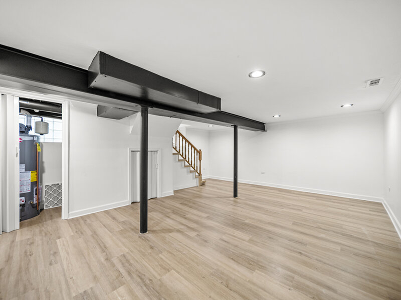 639 N Leamington Avenue Chicago IL 60644
