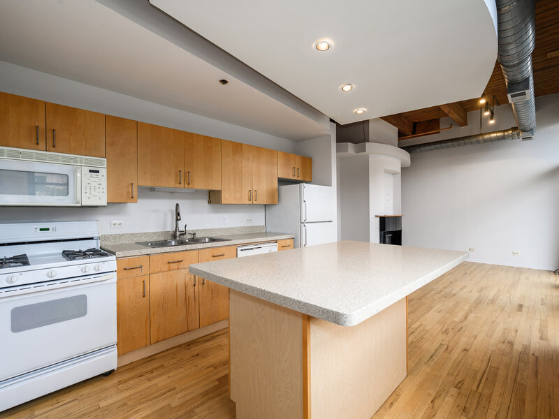 1751 N Western Avenue Chicago IL 60647