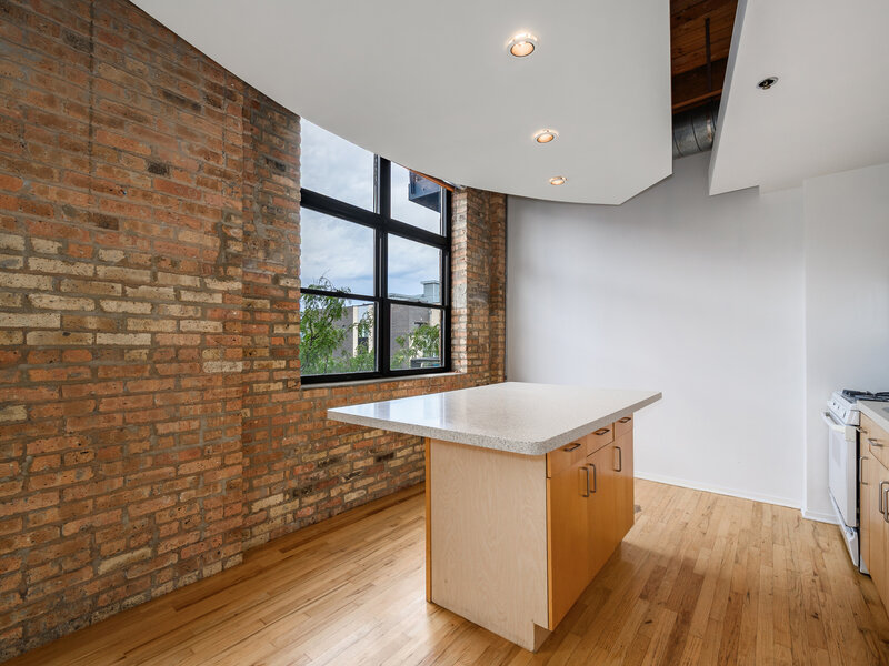 1751 N Western Avenue Chicago IL 60647