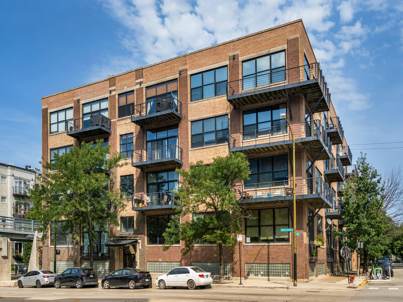 1751 N Western Avenue Chicago IL 60647