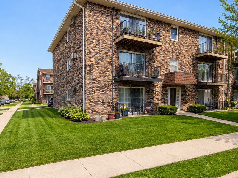 7101 Oconnell Drive Chicago Ridge IL 60415