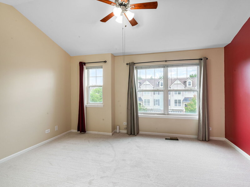 3443 Bradbury Circle Aurora IL 60504