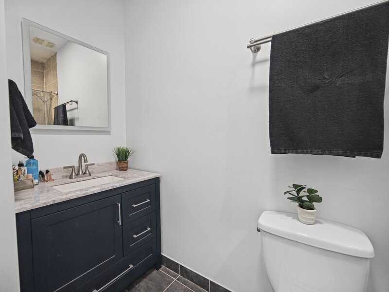 1641 W Farwell Avenue Chicago IL 60626