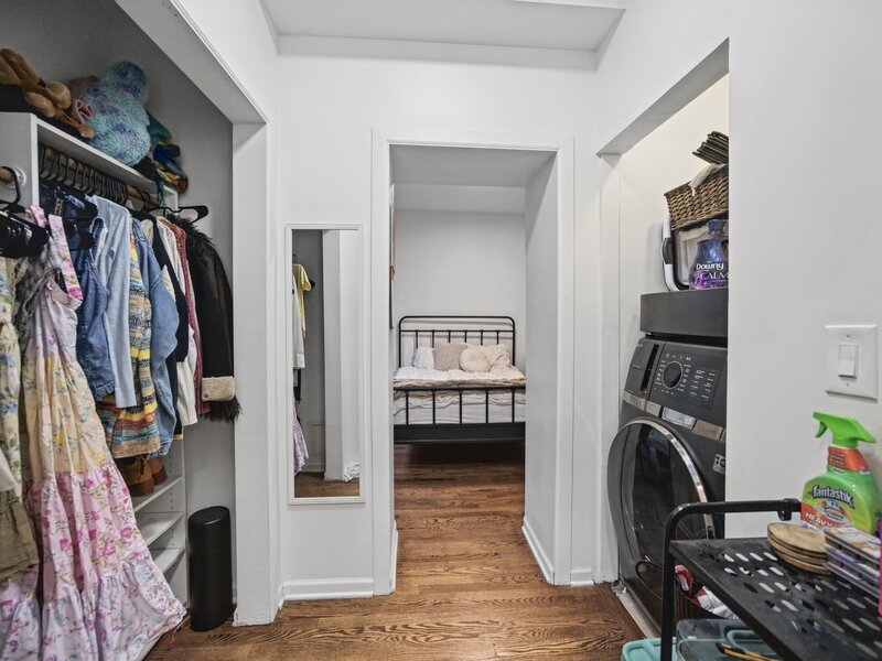 1641 W Farwell Avenue Chicago IL 60626