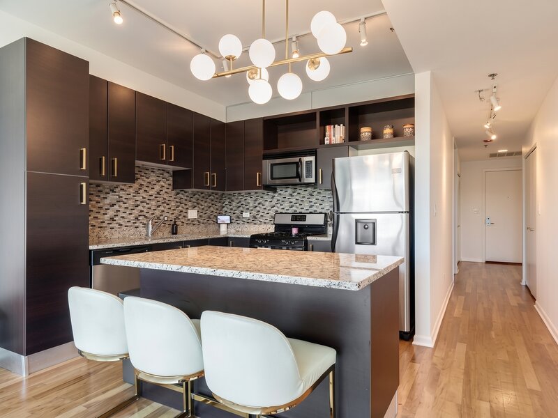 225 S Sangamon Street Chicago IL 60607