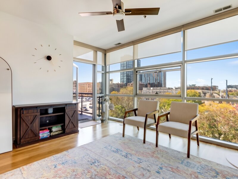 225 S Sangamon Street Chicago IL 60607