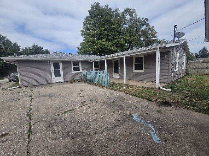 2417 12th Street Silvis IL 61282