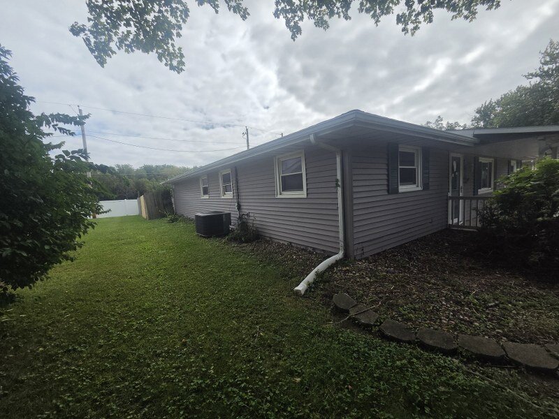 2417 12th Street Silvis IL 61282