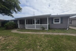 Photo of 2417 12th Street Silvis IL 61282