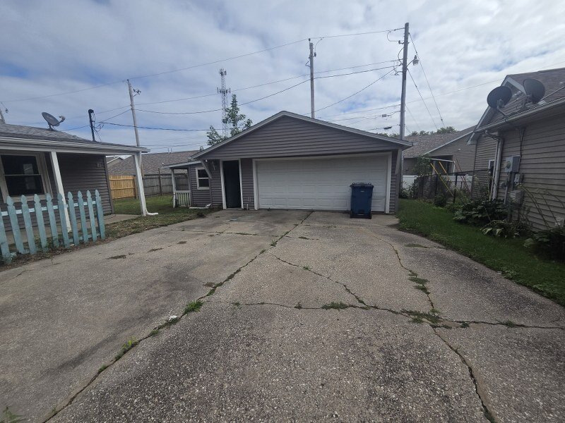 2417 12th Street Silvis IL 61282