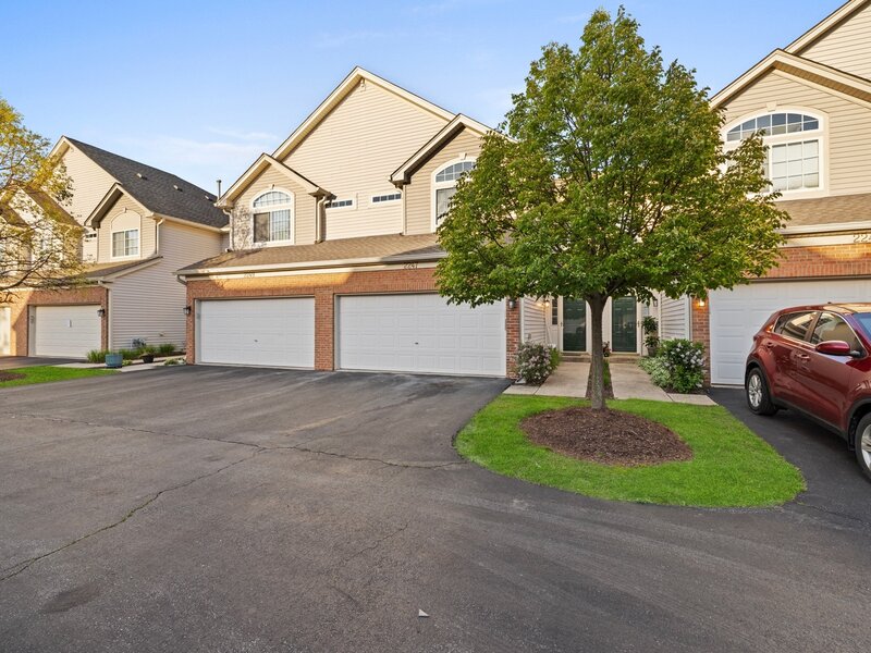 2247 Stoughton Drive Aurora IL 60502