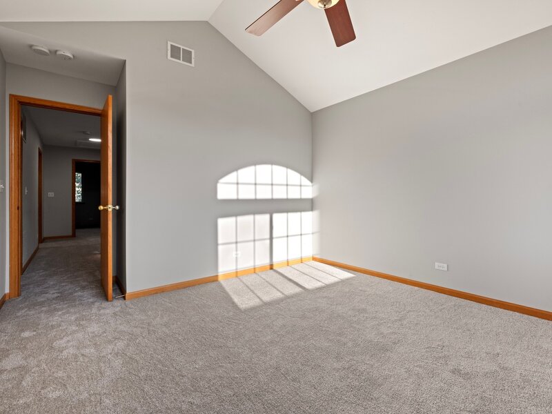 2247 Stoughton Drive Aurora IL 60502