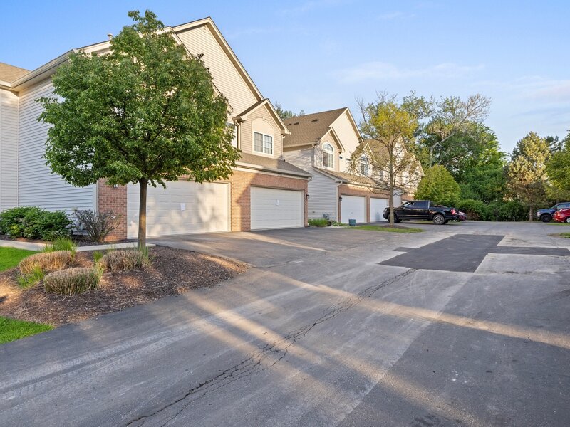 2247 Stoughton Drive Aurora IL 60502