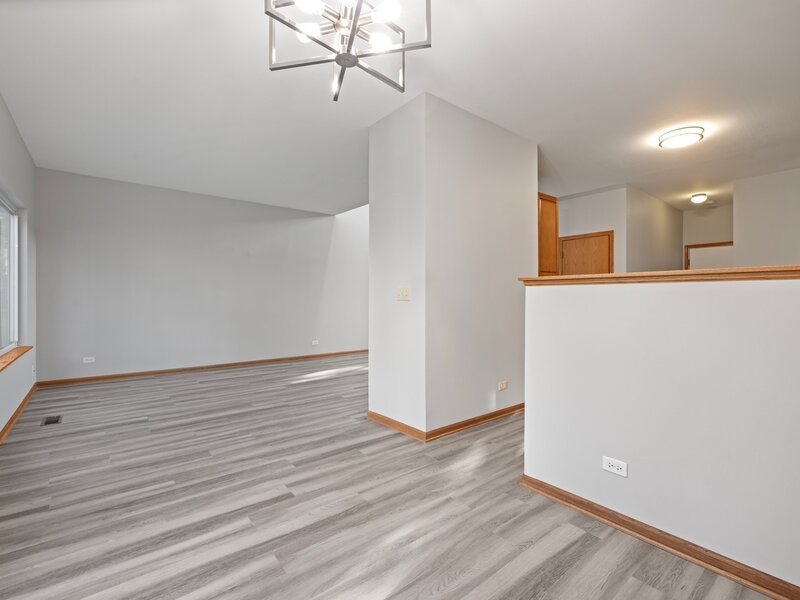 2247 Stoughton Drive Aurora IL 60502