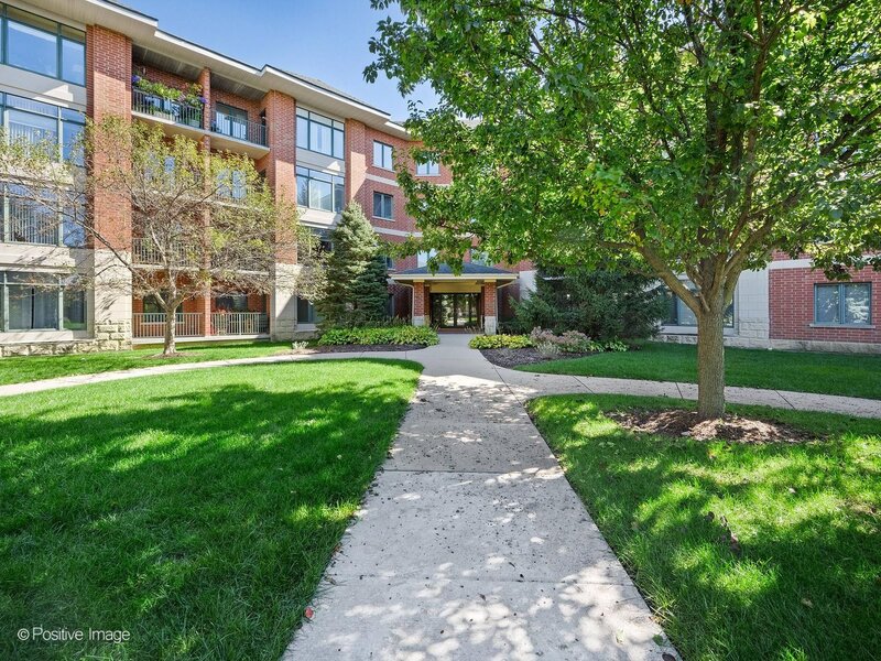 855 E 22nd Street Lombard IL 60148