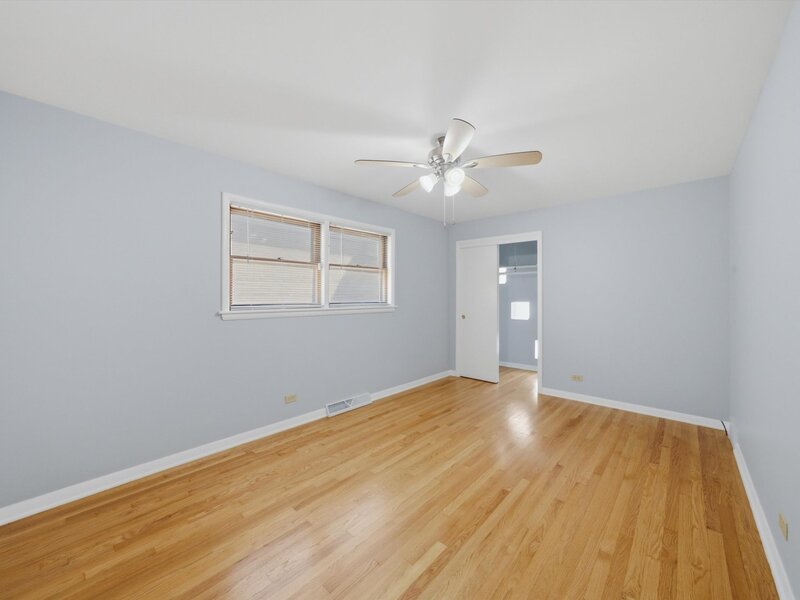 12718 S Justine Street Calumet Park IL 60827
