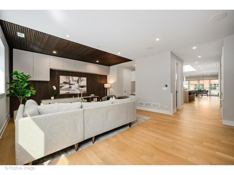 220 S Green Street Chicago IL 60607