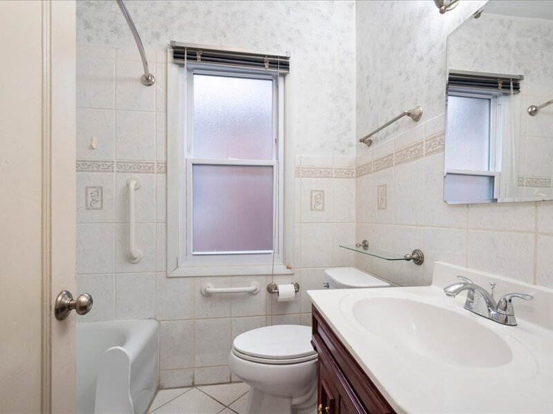 6520 N Fairfield Avenue Chicago IL 60645