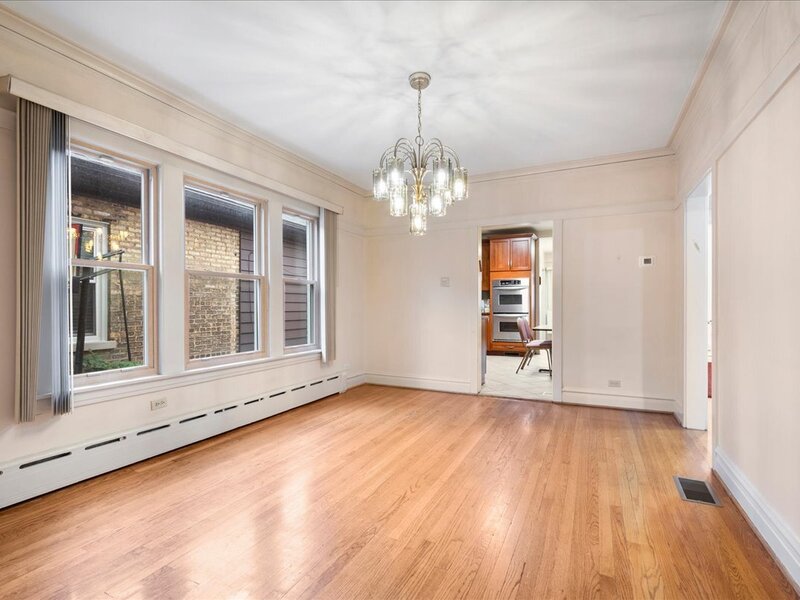 6520 N Fairfield Avenue Chicago IL 60645