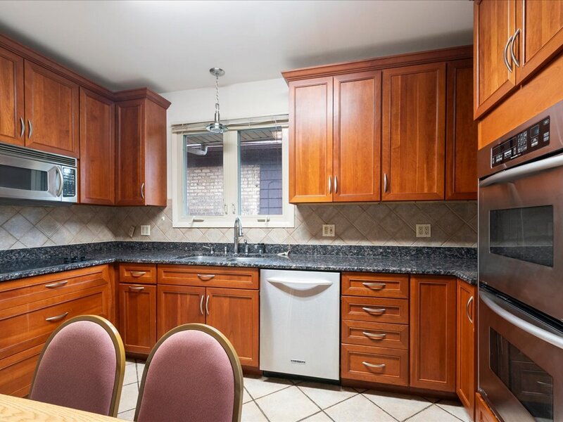6520 N Fairfield Avenue Chicago IL 60645