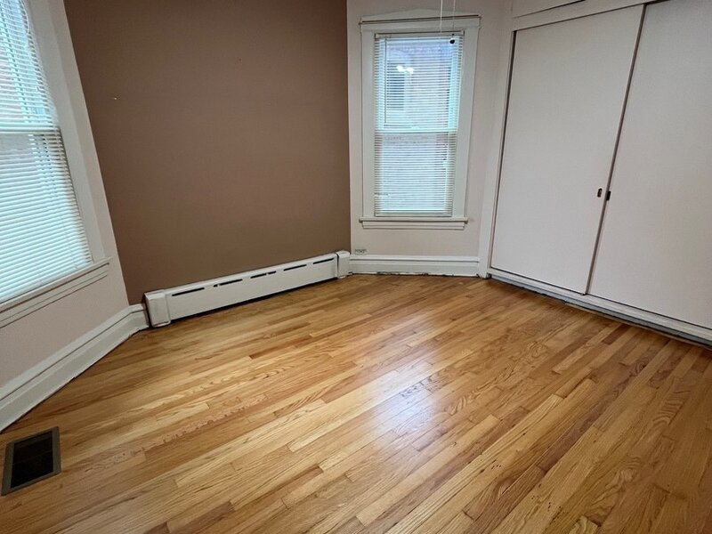 6520 N Fairfield Avenue Chicago IL 60645