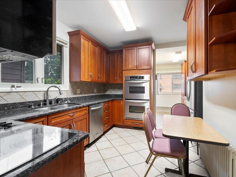 6520 N Fairfield Avenue Chicago IL 60645