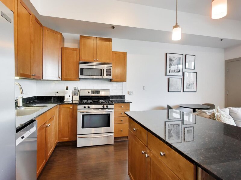 230 W Division Street Chicago IL 60610