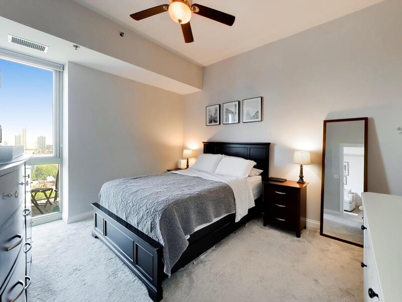 230 W Division Street Chicago IL 60610