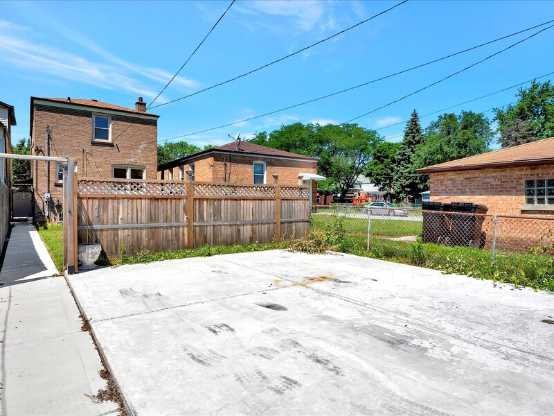 7803 S Champlain Avenue Chicago IL 60619