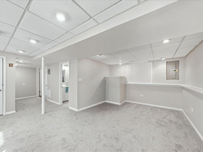 4936 153rd Street Oak Forest IL 60452