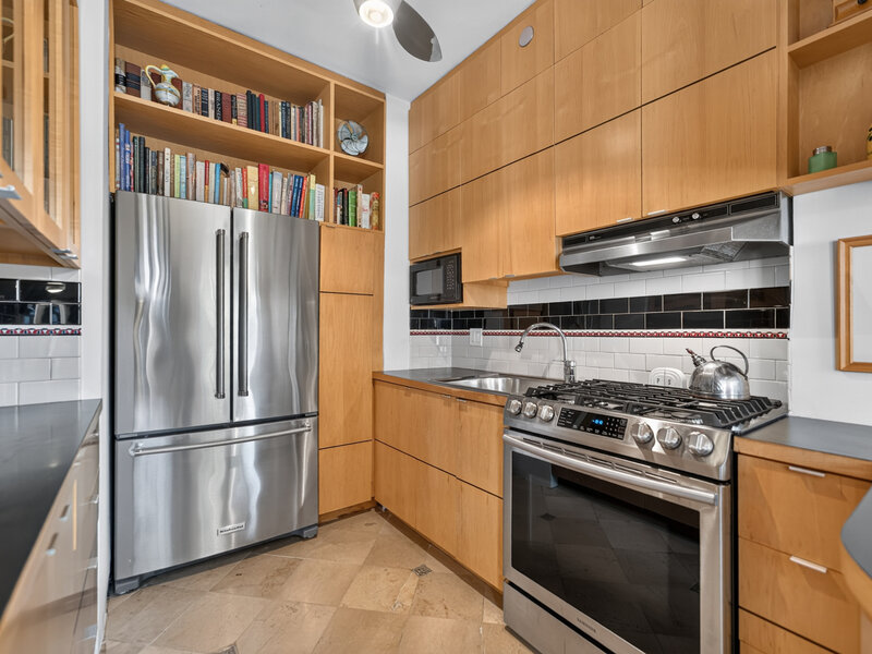 400 W Deming Place Chicago IL 60614