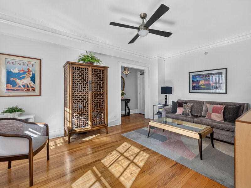 400 W Deming Place Chicago IL 60614