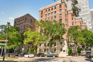 Photo of 400 W Deming Place Chicago IL 60614 Unit 3H