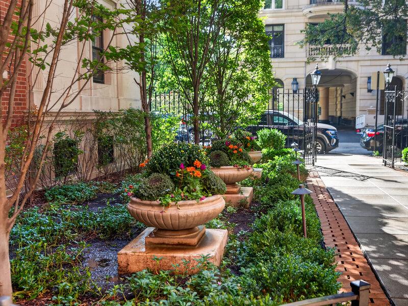 400 W Deming Place Chicago IL 60614