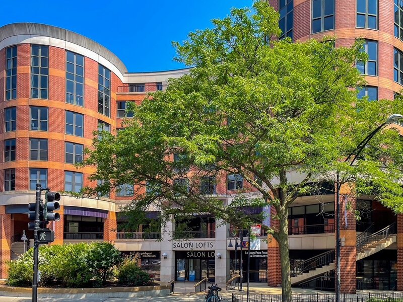 350 W Belden Avenue Chicago IL 60614