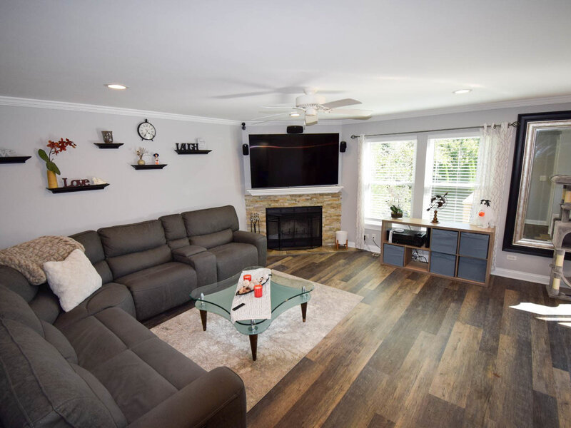 2002 Kennedy Drive Mchenry IL 60050