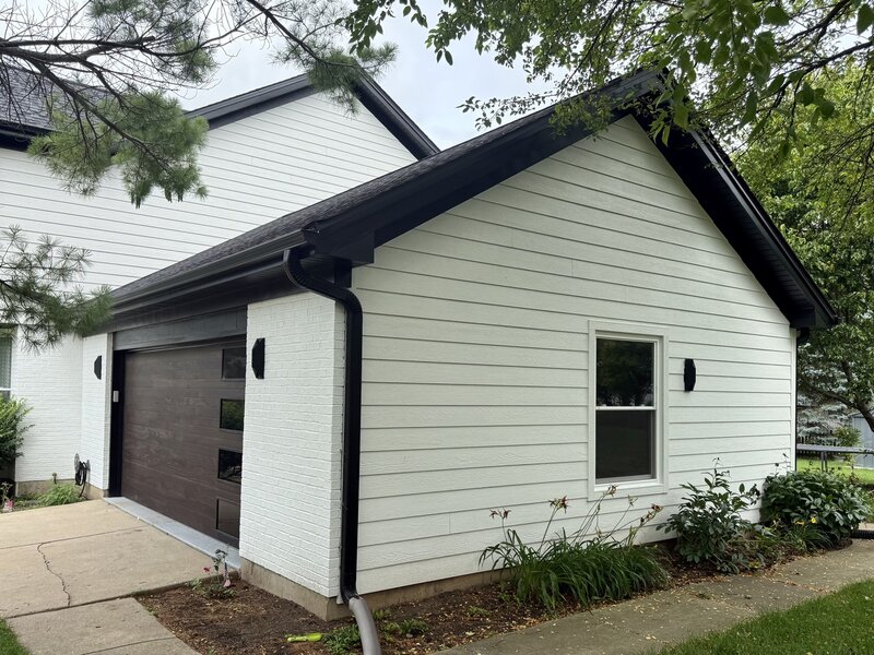 1127 Yorkshire Drive Sycamore IL 60178