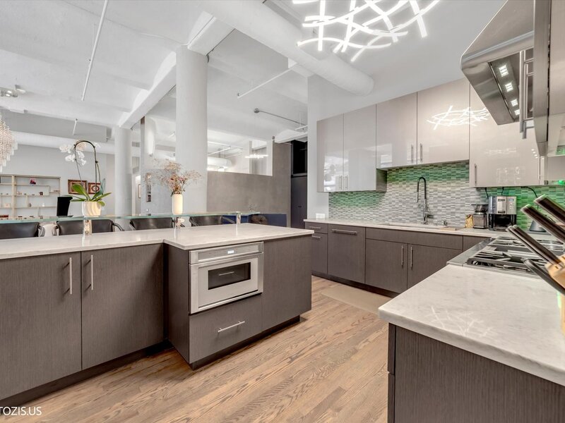 1000 W Washington Boulevard Chicago IL 60607