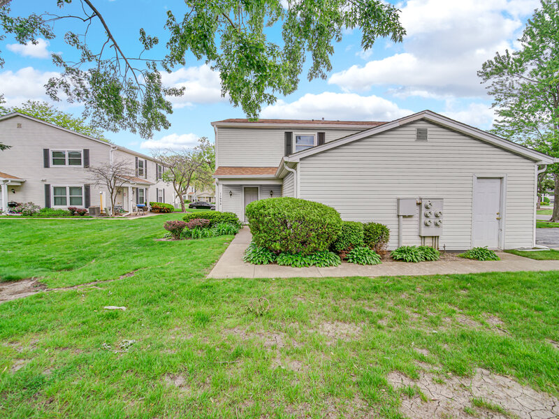 1193 E Barberry Lane Palatine IL 60074