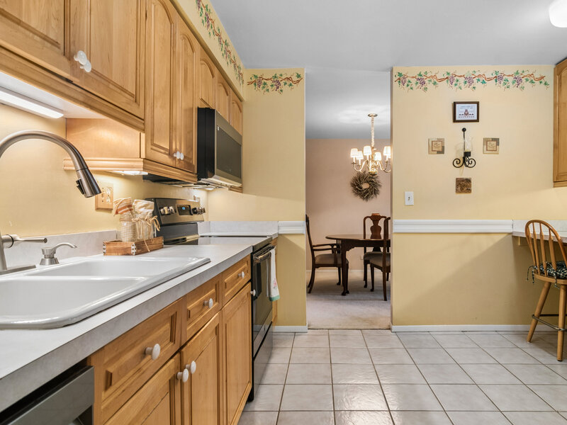 1605 E Central Road Arlington Heights IL 60005