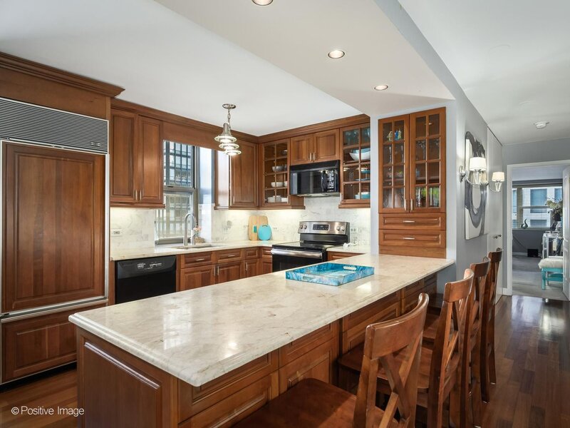 253 E Delaware Place Chicago IL 60611