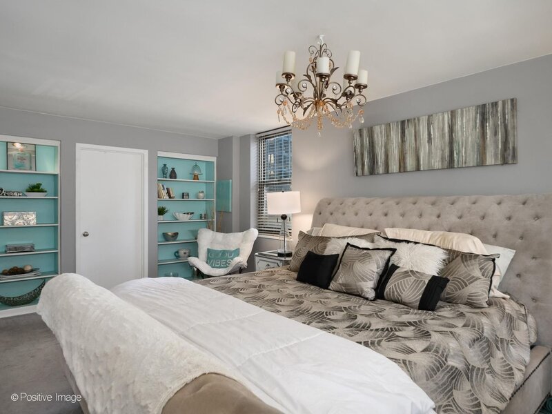 253 E Delaware Place Chicago IL 60611