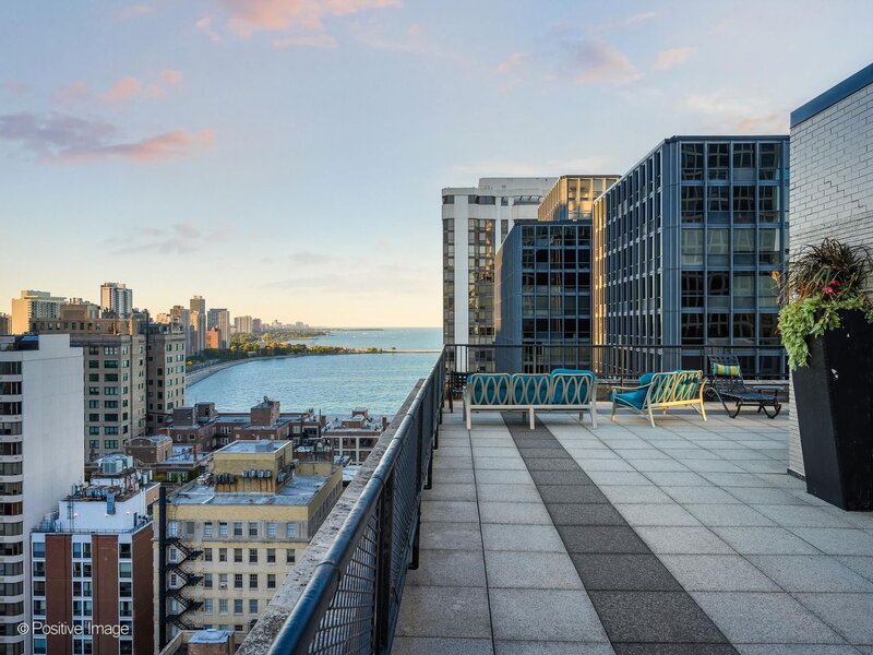 253 E Delaware Place Chicago IL 60611