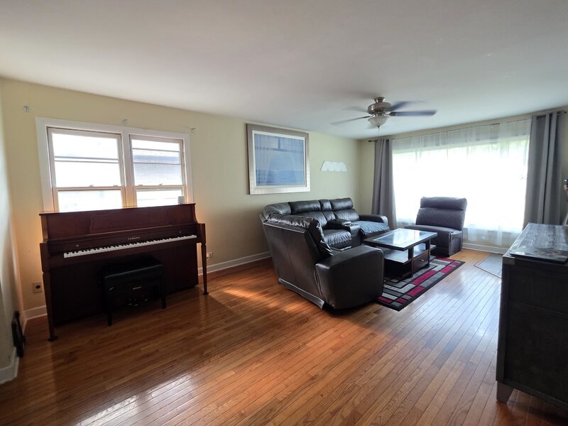 605 E Maple Avenue Mundelein IL 60060