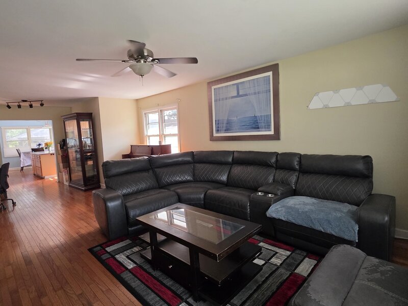 605 E Maple Avenue Mundelein IL 60060