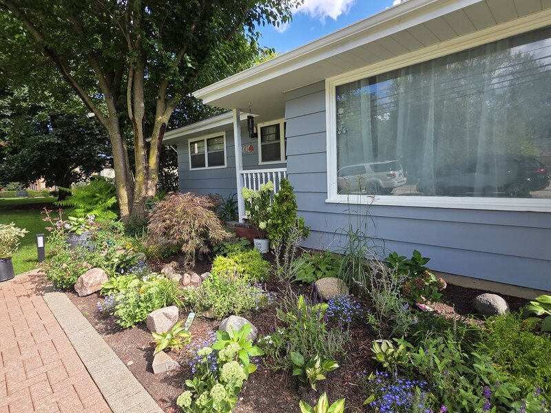 605 E Maple Avenue Mundelein IL 60060
