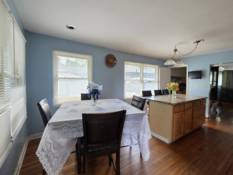 605 E Maple Avenue Mundelein IL 60060