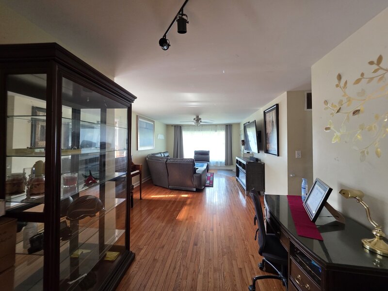 605 E Maple Avenue Mundelein IL 60060