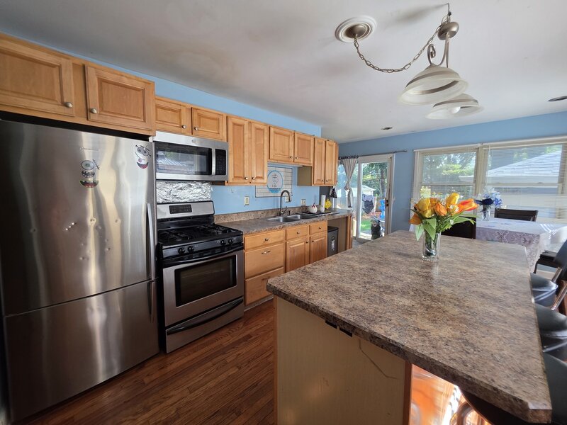 605 E Maple Avenue Mundelein IL 60060